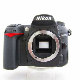【中古】 (ニコン) Nikon D7000 ボデイ【中古カメラ デジタル一眼】 ランク：B