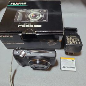 FUJIFILM FinePix F900EXR 本体 箱付 充電器付