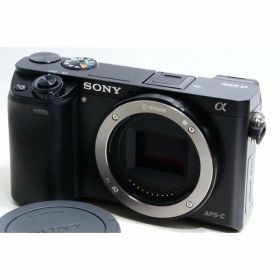 【中古】ソニー SONY α6000 ブラック ブラック ボディ 美品 Wi-Fiでストラップ付き カメラ 中古 人気 おすすめ 高画質