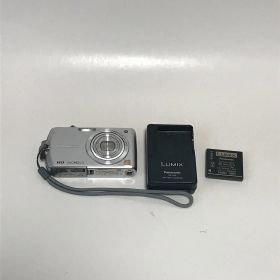 【中古】【非常に良い】パナソニック デジタルカメラ LUMIX FX70 プレシャスシルバー DMC-FX70-S