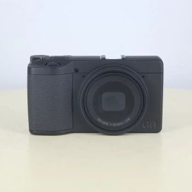 【中古】 (リコー) RICOH GR IV MONOCHROME【中古カメラ コンパクトデジカメ】 ランク：AB