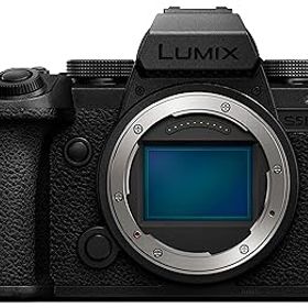 【中古】パナソニック(Panasonic) フルサイズミラーレス一眼カメラ S5M2X ボディ ブラック DC-S5M2X