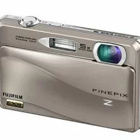 【中古】(非常に良い)FUJIFILM デジタルカメラ FinePix Z700EXR シルバー FX-Z700EXR S
