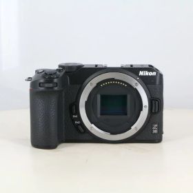 【中古】 (ニコン) Nikon Z 30 ボディ【中古カメラ デジタル一眼】 ランク：B