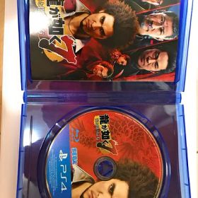 【中古】（新古品・未使用品） 龍が如く7 光と闇の行方 - PS4