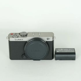 [美品] Panasonic LUMIX DC-S9 [ダークシルバー] | LEICA Lマウント