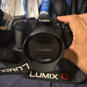 Panasonic LUMIX DMC G8 本体、バック、掃除グッズセット