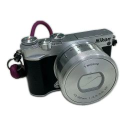 【8/4(火)20時〜全品ポイント10倍！要エントリー】ニコン Nikon デジタル一眼カメラ Nikon 1 J5【中古】