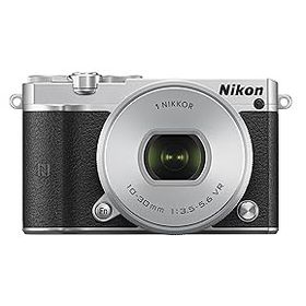 【中古】(非常に良い)Nikon ミラーレス一眼 Nikon1 J5 標準パワーズームレンズキット シルバー J5HPLKSL