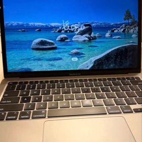 良品 MacBook Air M1 8GB 256GB US配列