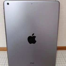 Apple iPad Air 初代 Wi-Fi 64GB A1474 本体