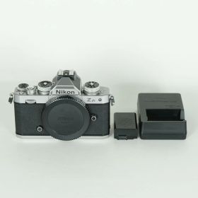 [美品 | シャッター数6,693回] Nikon Z fc [ボディ シルバー] | Nikon Zマウント