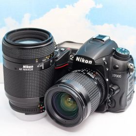 早い者勝ち❗⭐️ニコン Nikon D7000⭐️ダブルレンズ⭐️スマホ転送⭐️