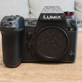 Panasonic LUMIX S1 V-logアップデート済み