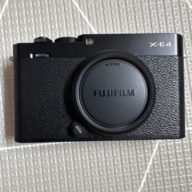 FUJIFILM X-E4 ボディ
