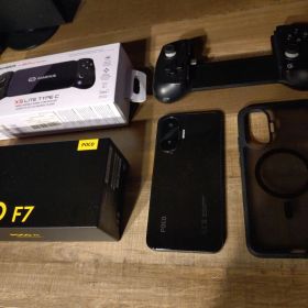 POCO F7 ブラック 256GB ゲームパッド・ケース付き