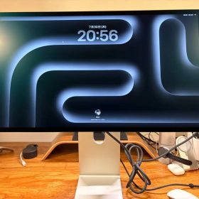 Apple Studio Display nano-texture 高さ調整可能