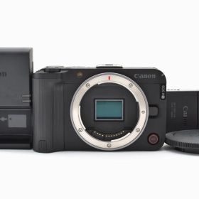 3000ショット以下！！ 極上品 Canon EOS R50V ボディブラック ひ０１０ #1159