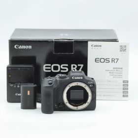 Canon EOS R7 ボディ