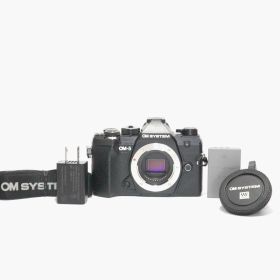 Olympus OM SYSTEM OM-5 #3966