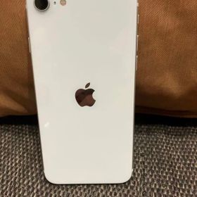 iPhone SE Gen 第3世代 ホワイト 68GB本体