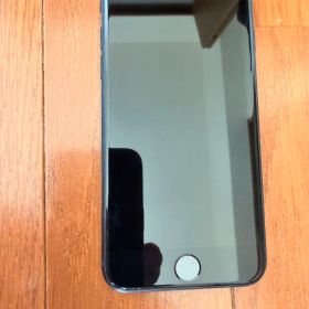 iPhone SE 第3世代 本体 128G