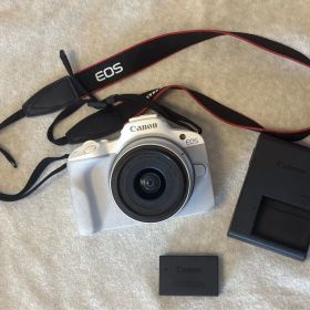 Canon EOS R50 ホワイト 本体 レンズキット バッテリー付き