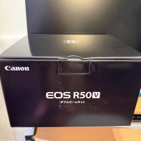 Canon EOS R50V ダブルズームキット 保証書有り