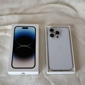 Apple iPhone 14 Pro 本体