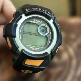 G-SHOCK G-LIDE DWX-111BDオマーハッサン限定モデル