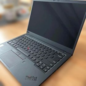 ThinkPad X1 Carbon 16GB 4K US配列