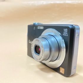 ◆ＳＤカード付き◆Panasonic LUMIX DMC-FH5 デジカメ