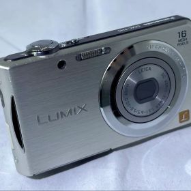 【Panasonic】箱付き 人気色 LUMIX DMC-FH5 コンデジ