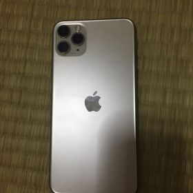 iPhone 11 Pro Max 本体