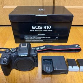 【保証書付 シャッター数2000回以下】Canon EOS R10 ボディ