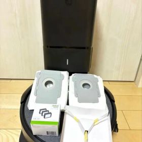 【新品パーツ7点と取説付】ルンバ i3+ クリーンベース（自動ゴミ収集）