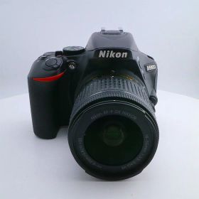 【中古】 (ニコン) Nikon ニコン D5600 18-55VR レンズキツト【中古レンズ AFレンズ】 ランク：B
