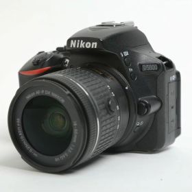 【中古】 (ニコン) Nikon D5600 18-55VR レンズキツト【中古カメラ デジタル一眼】 ランク：B
