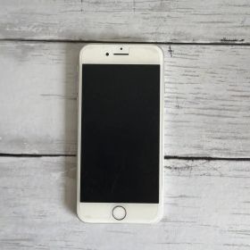 iPhone8 本体 64GB SiMロックなし