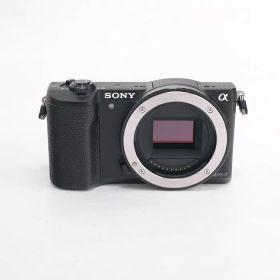 【中古】 (ソニー) SONY α5100 ブラック （ILCE-5100） ボディ【中古カメラ デジタル一眼】 ランク：B