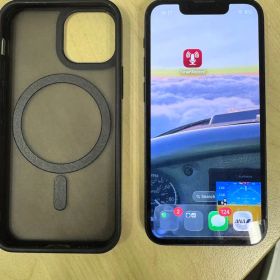 Apple iPhone 13 mini 本体 マグネットケース付き