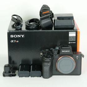 [並品 | シャッター数94,212回｜バッテリー2個付] SONY α7R IV（ILCE-7RM4） | SONY Eマウント