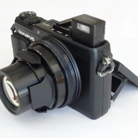 OLYMPUS STYLUS XZ-2 コンパクトデジタルカメラ 本体