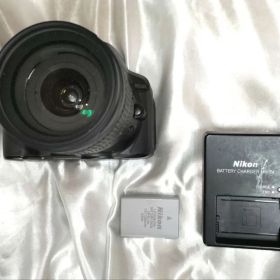 Nikon D5300 デジタル一眼レフ レンズ付 18-70 2400万画素
