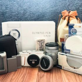 OLYMPUS PEN E-PL10 ダブルズームキット 白（おまけつき）