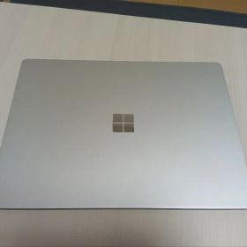 Microsoft Surface Laptop 本体・充電器