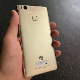 お値下げしました！HUAWEI　P9  LITE PREMIUM HUAWEI P9 lite 新品 5,500円 中古 2,000円 | ネット最安値の価格比較