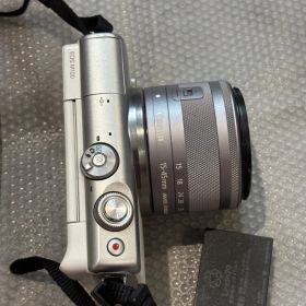Canon EOS M100 ミラーレス 26040605