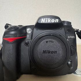 Nikon D7000 デジタル一眼レフカメラ 本体