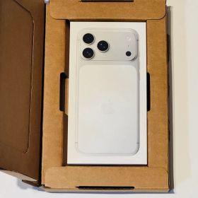 新品未開封 iPhone17ProMAX 256GB シルバー SIMフリー